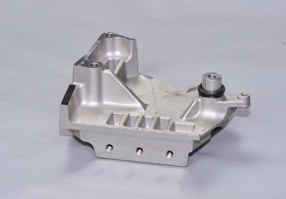 CORSA C ÖN MOTOR BAGLANTI BRAKETİ